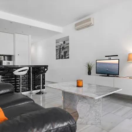 La Alcazaba Flat With Pool In - Ref M47 Apartment