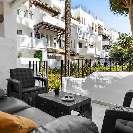 La Alcazaba Flat With Pool In - Ref M47 * Marbella