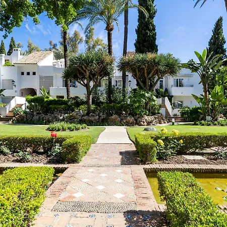 Apartment La Alcazaba Flat With Pool In - Ref M47 Marbella