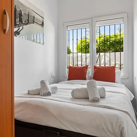 Apartment La Alcazaba Flat With Pool In - Ref M47 *