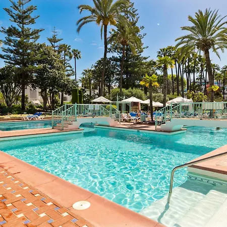 Apartment La Alcazaba Flat With Pool In - Ref M47