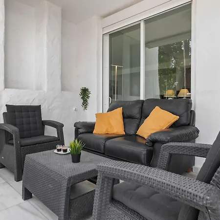 La Alcazaba Flat With Pool In - Ref M47 * Marbella
