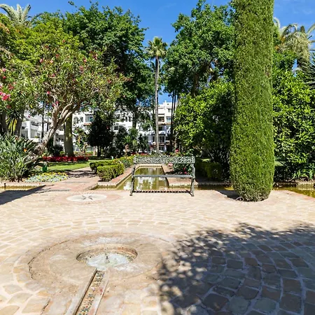 Apartment La Alcazaba Flat With Pool In - Ref M47 *