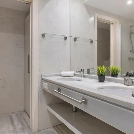 La Alcazaba Flat With Pool In - Ref M47 Apartment